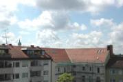 Blick vom Wohnzimmer + Balkon