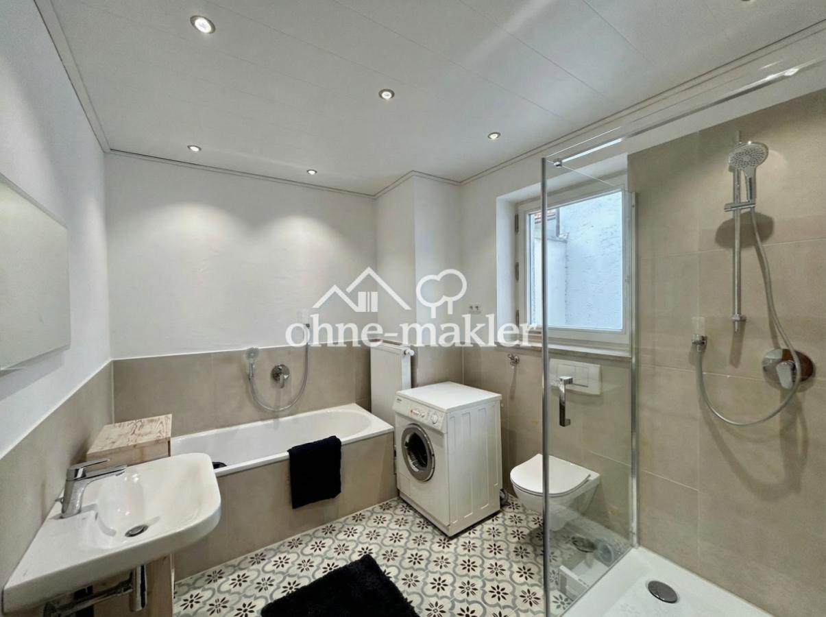 Bad/Bathroom No 1 (2nd floor)