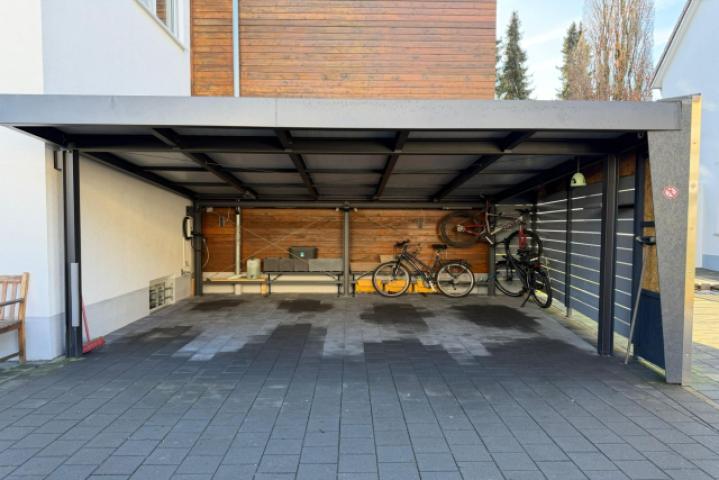 Doppelcarport mit E-Wallbox