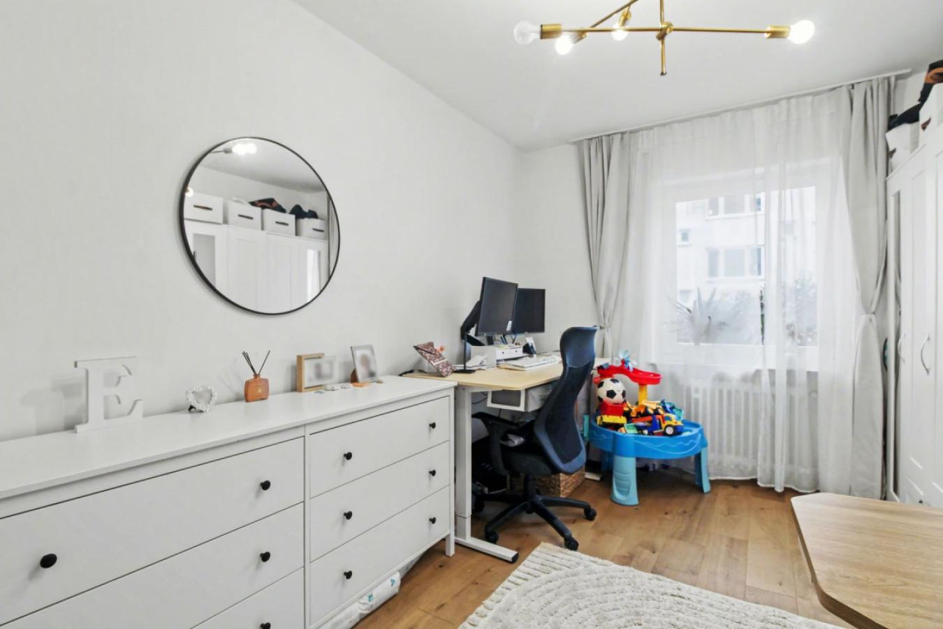 Kinderzimmer Büro