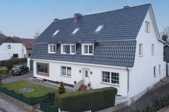 Hausansicht von der Straße