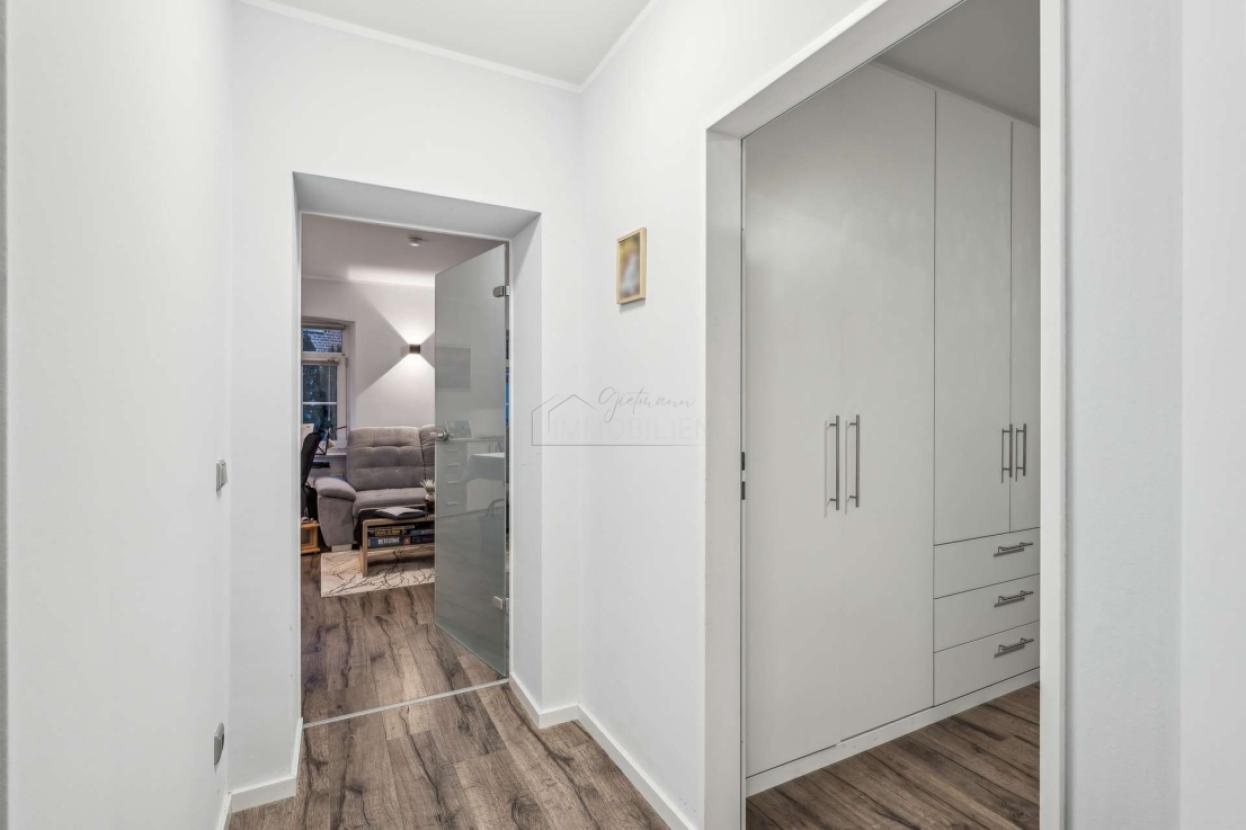 Zugang Schlafzimmer und Wohnbereich