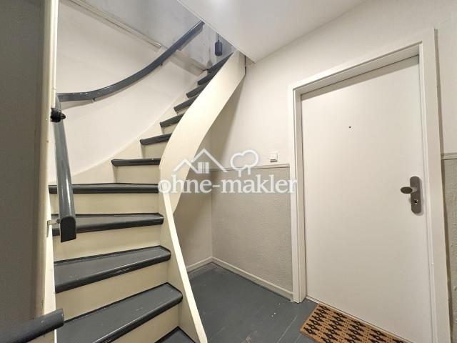 Zugang Wohnung/Spitzboden