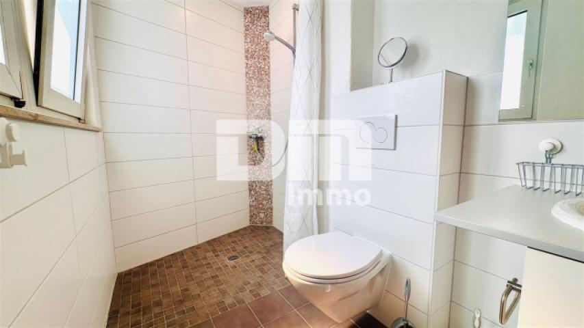 Badezimmer / Dusche / Waschmaschine