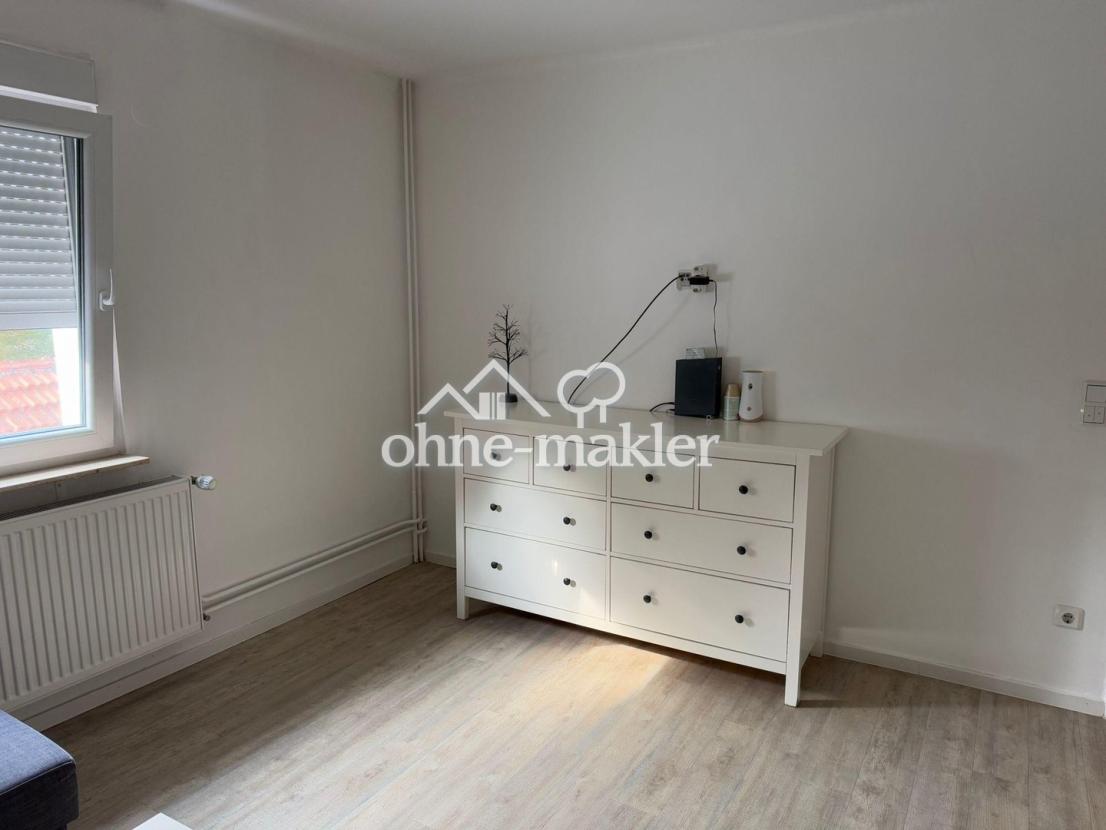 Kommodo im Wohn/Schlafzimmer