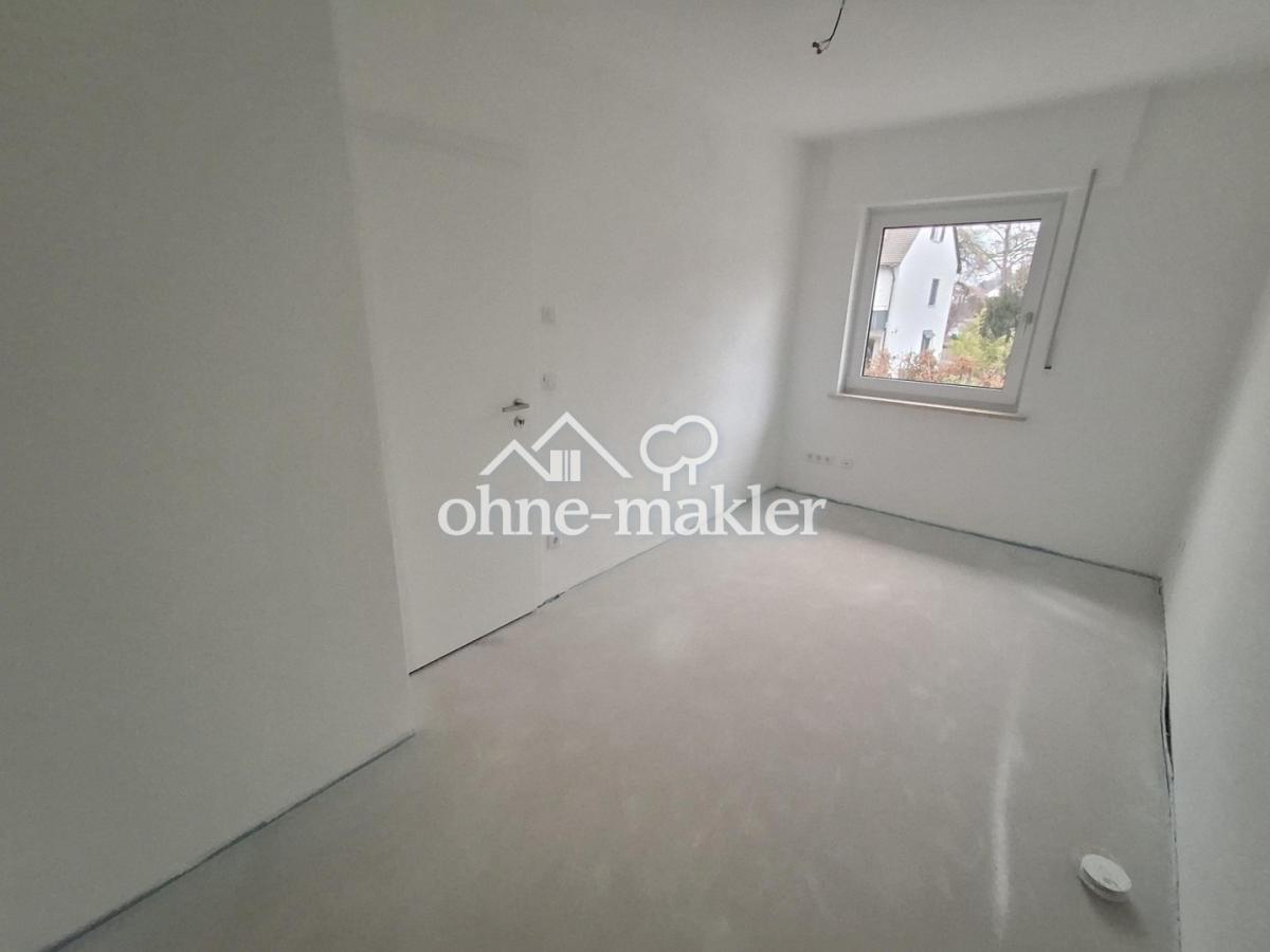 Arbeits- o. Kinderzimmer (1)