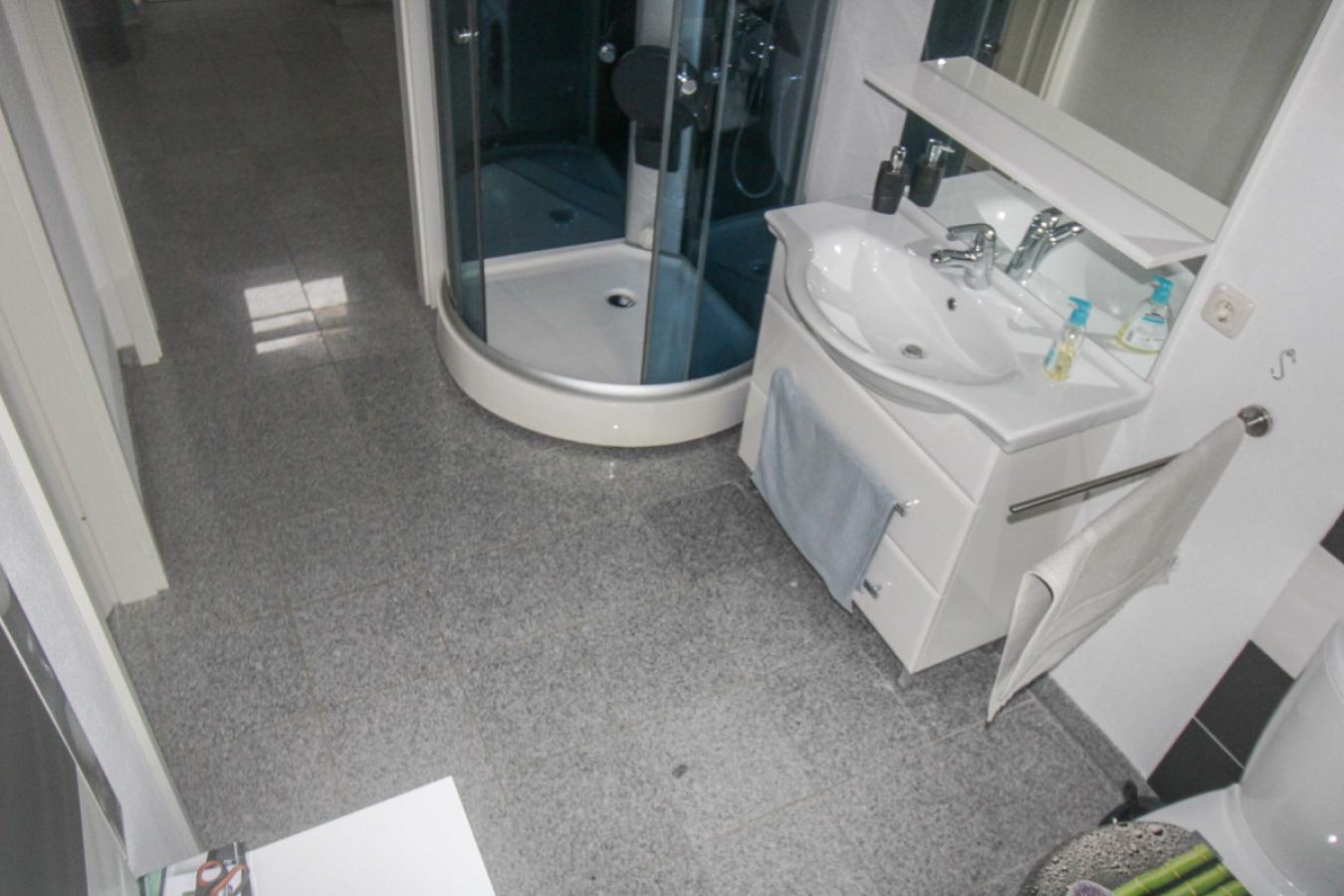 Badezimmer_im_Bungalow