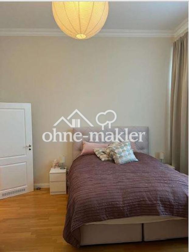 Schlafzimmer möbliert