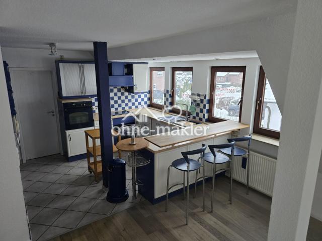 Küche mit Essbereich