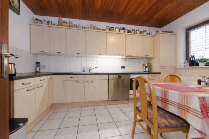 Gut geschnittene Küche...