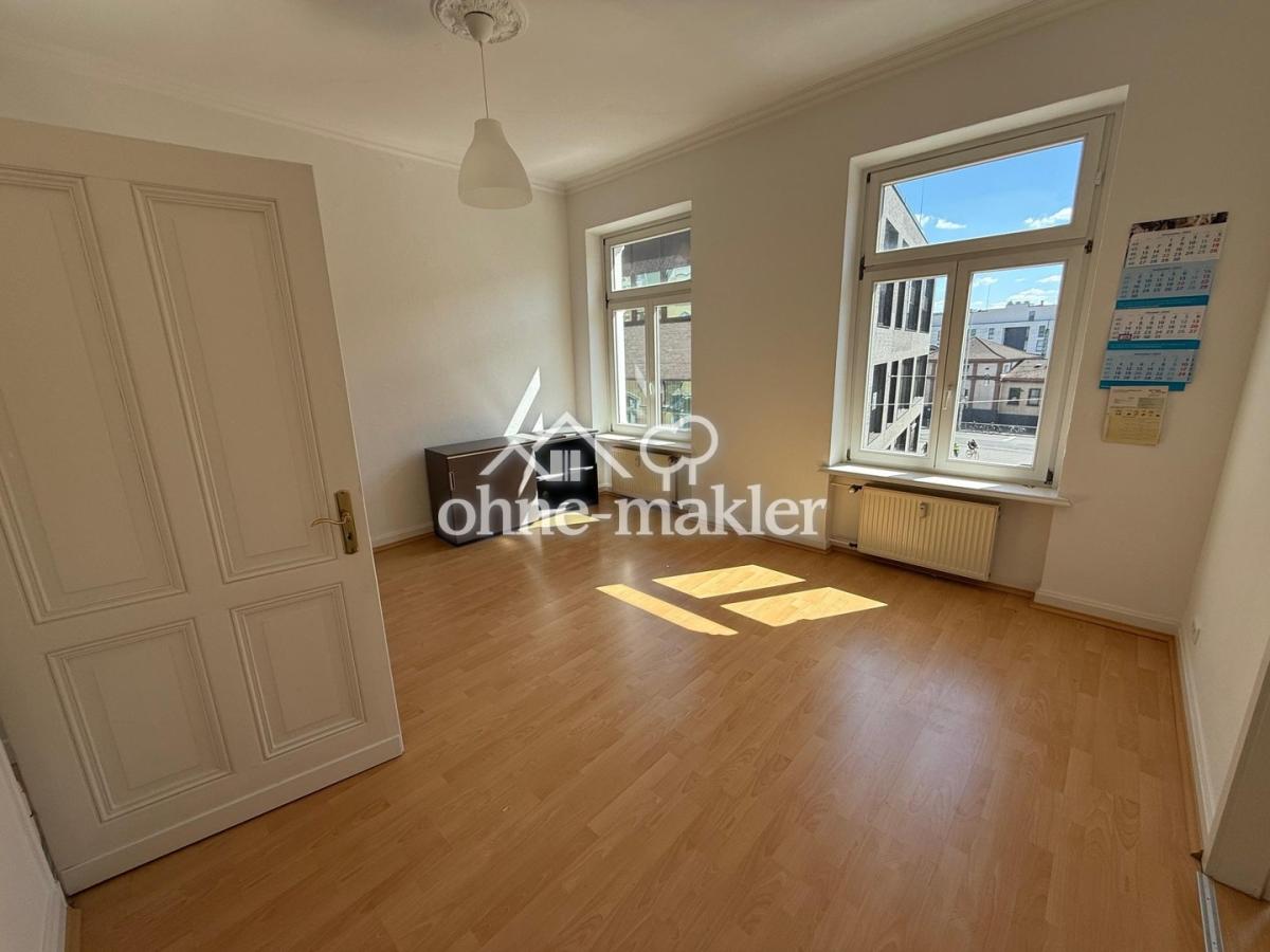 Zimmer 2 mit Cityblick