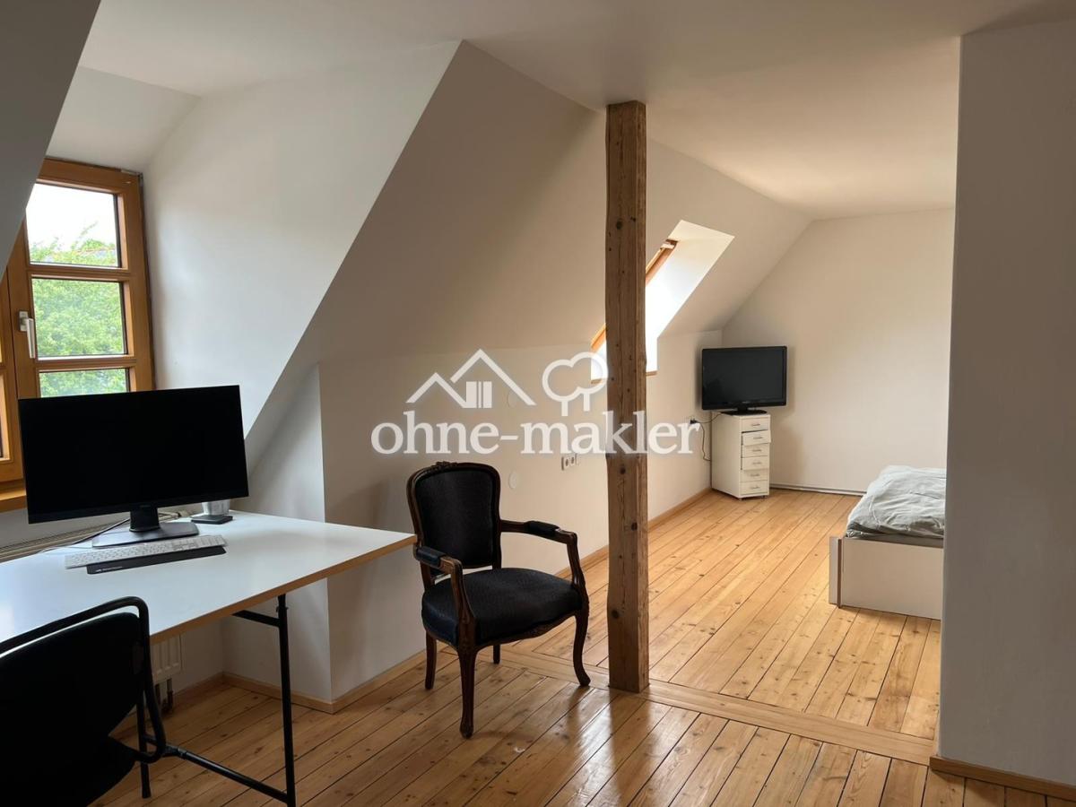 Schlafzimmer / Büro