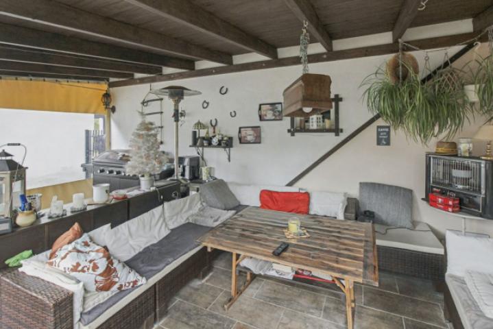 Überdachte Terrasse