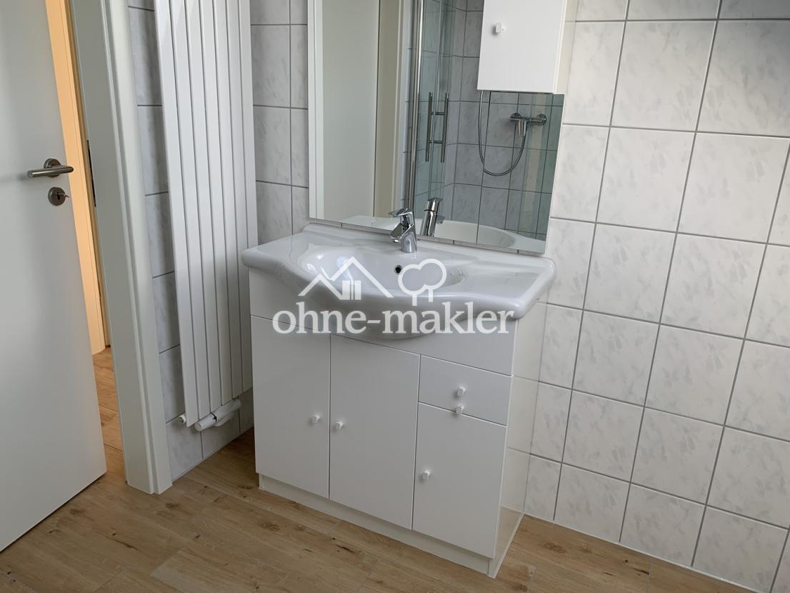 Waschtisch Hochglanz