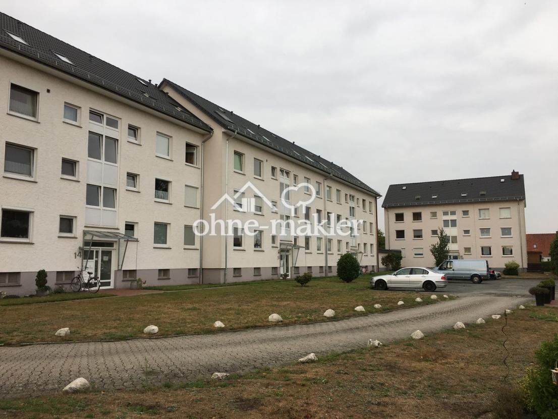 Wohnanlage vom Parkplatz