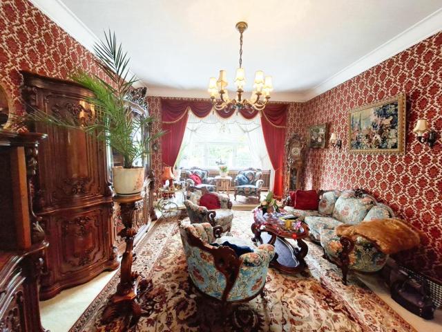 Wohnzimmer mit Terrassenzugang