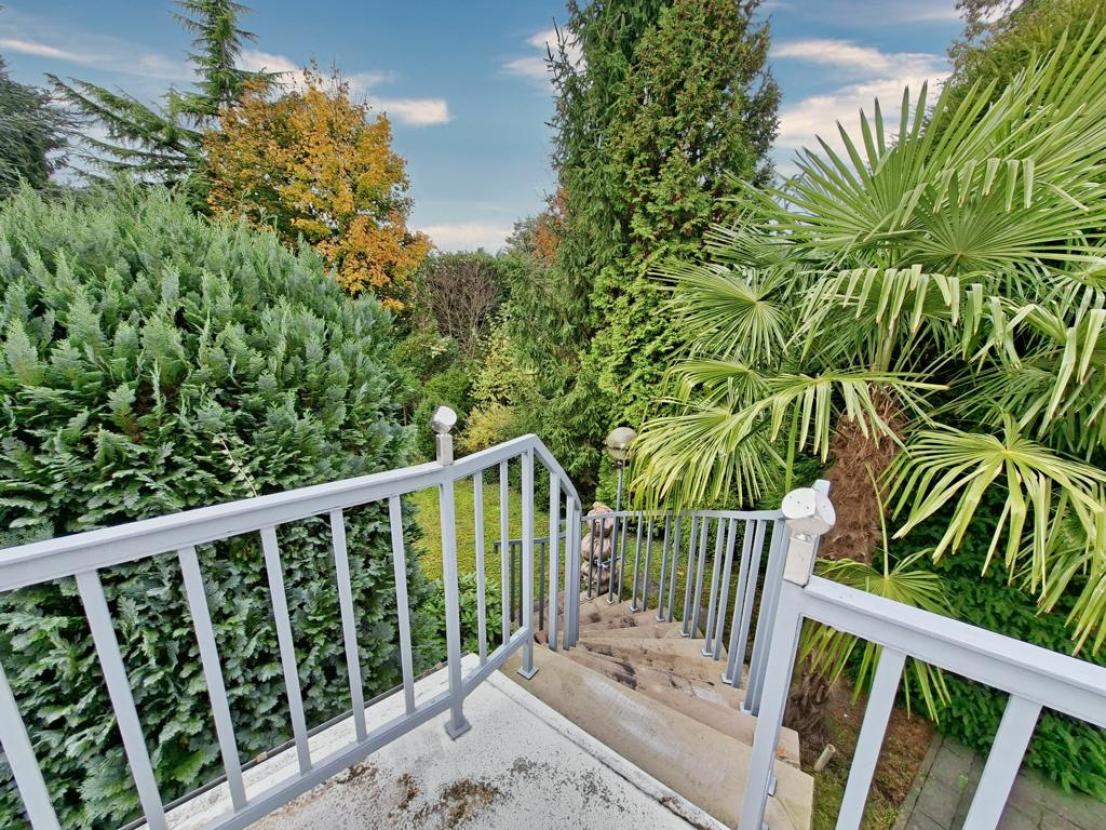 Treppe in den Garten