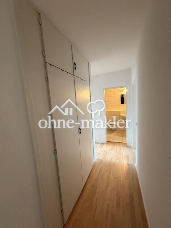 Flur mit Einbauschrank