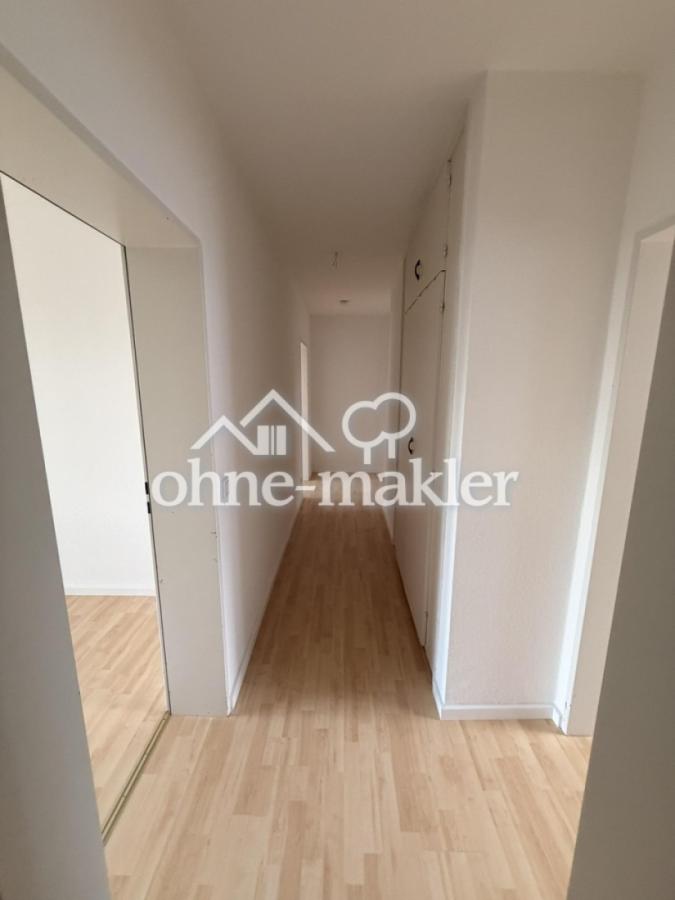 Flur mit Einbauschrank