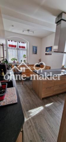 Einbauküche mit Kochinsel