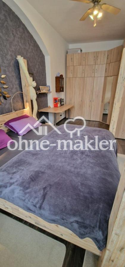 Schlafzimmer mit Schranksystem