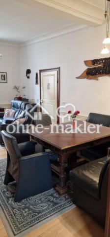 Wohnzimmer ausziehbarer Tisch