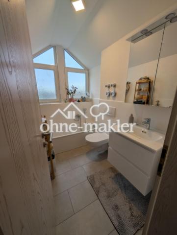 Bad 1 (WC/Badewanne)