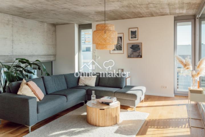 Wohnzimmer mit Sichtbeton