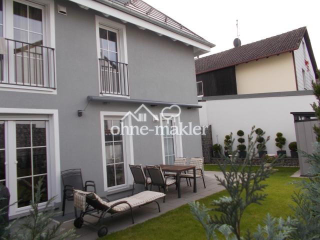 Haus mit Terrasse u. Garten