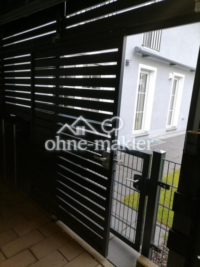 Carporttür zum Garten