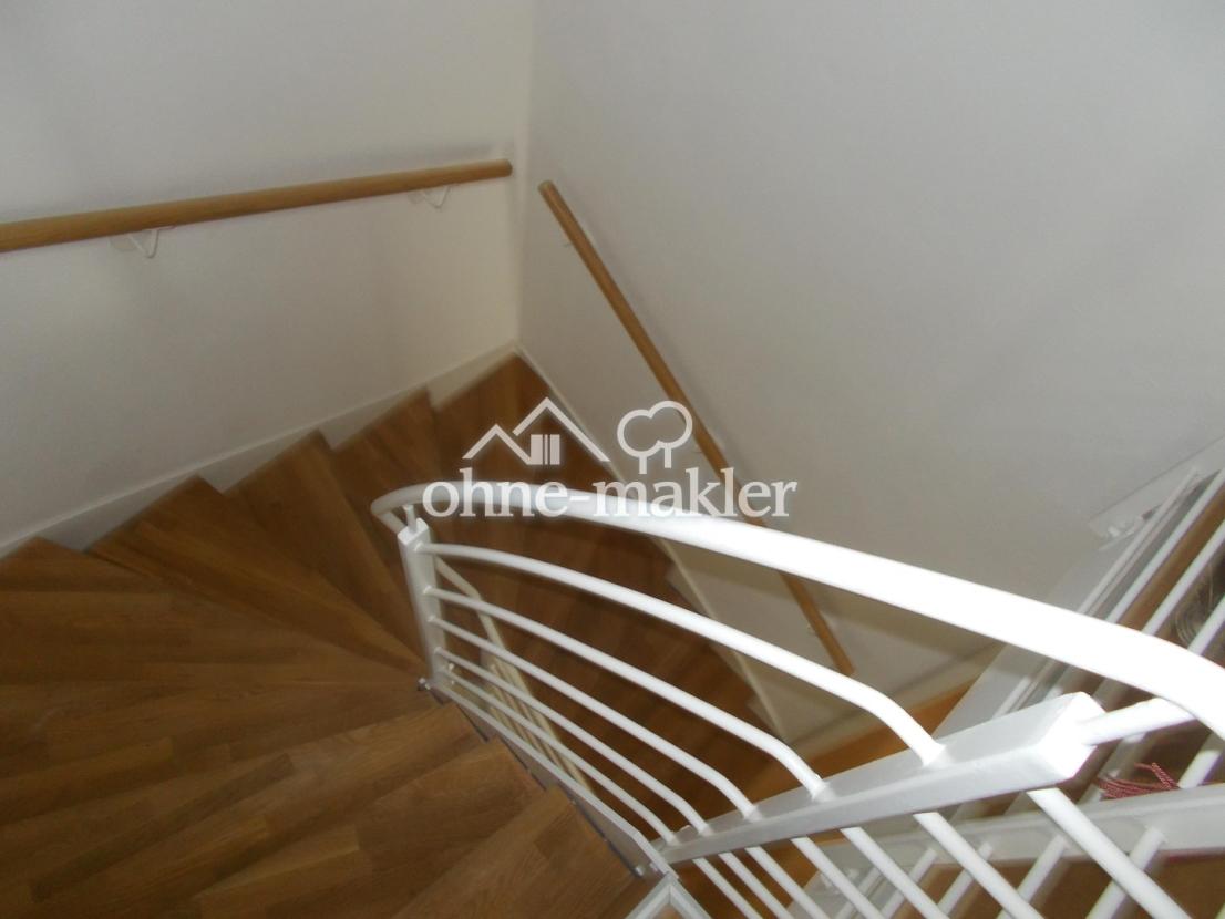 Treppenaufgang zum  DG