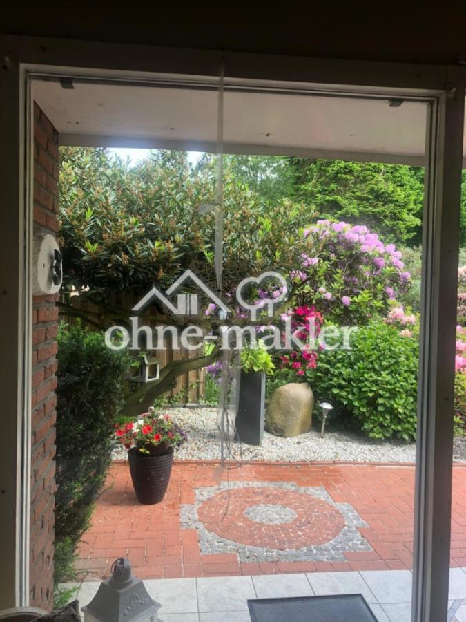 Gartenblick vom Hauseingang