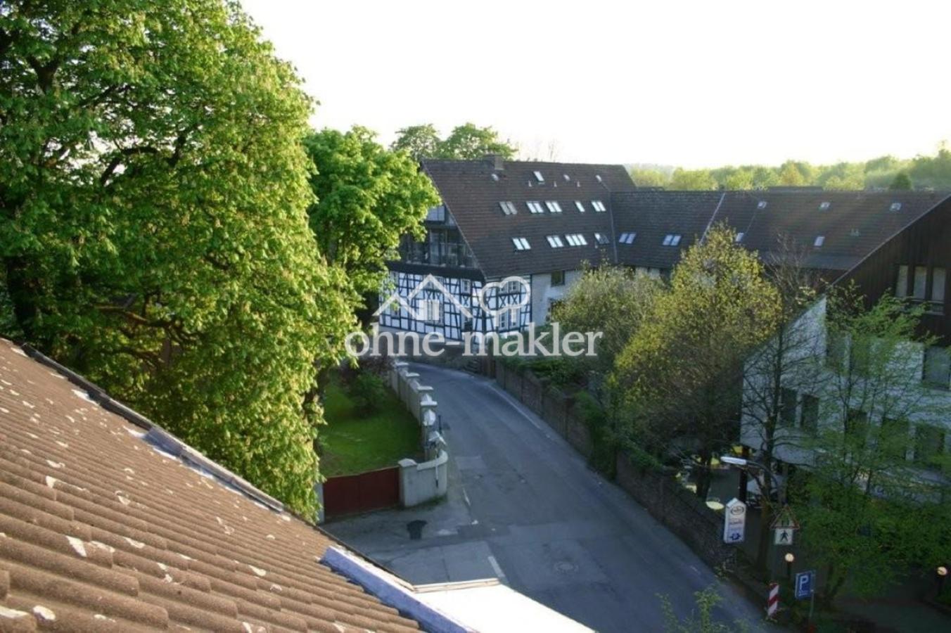 Blick aus dem Giebelfenster