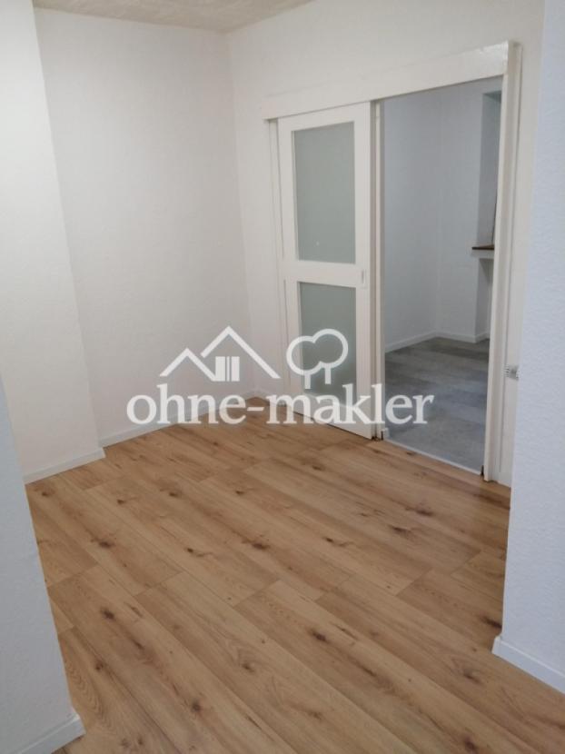 Essecke mit Blick zur Küche