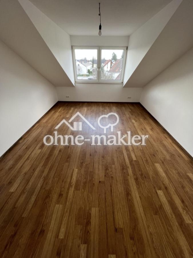 Wohn- und Schlafzimmer