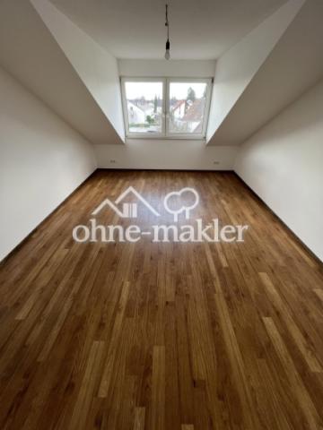 Wohn- und Schlafzimmer