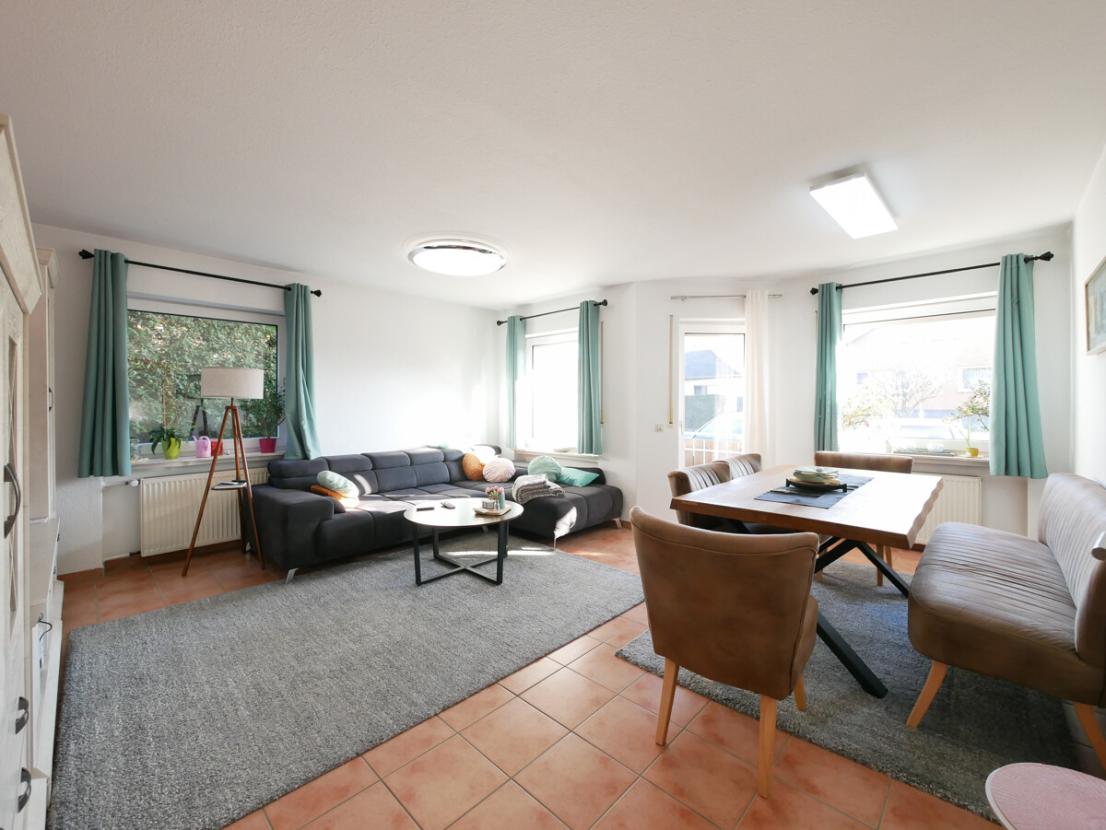 Wohnzimmer - Erdgeschoss rechts