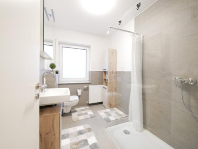 Badezimmer - 1. Obergeschoss links