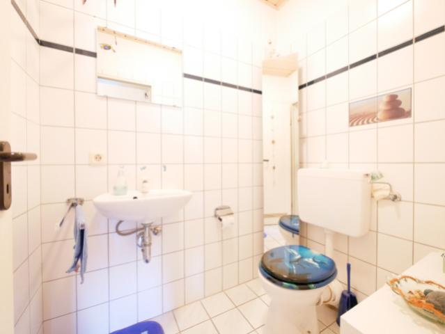 Gäste WC  - Dachgeschoss rechts