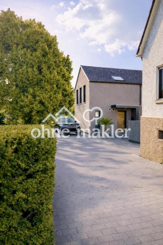 Blick von der Strasse 