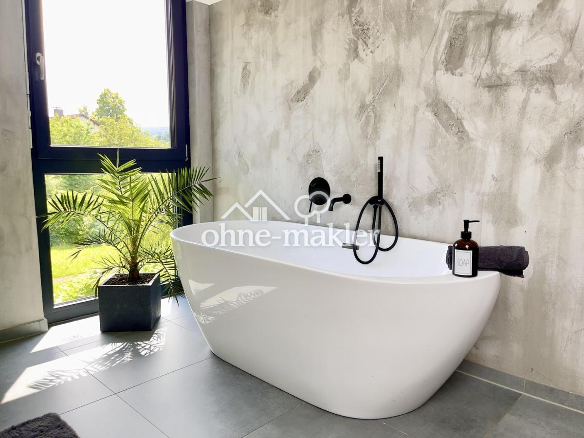 Freistehende Badewanne OG