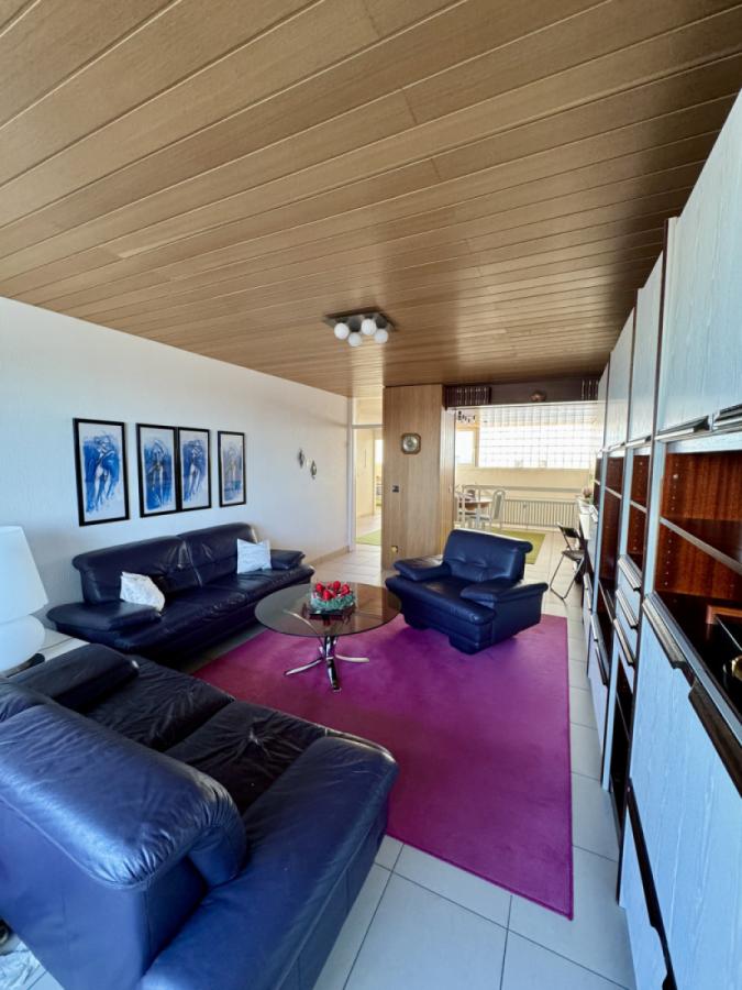 Blick ins Wohnzimmer