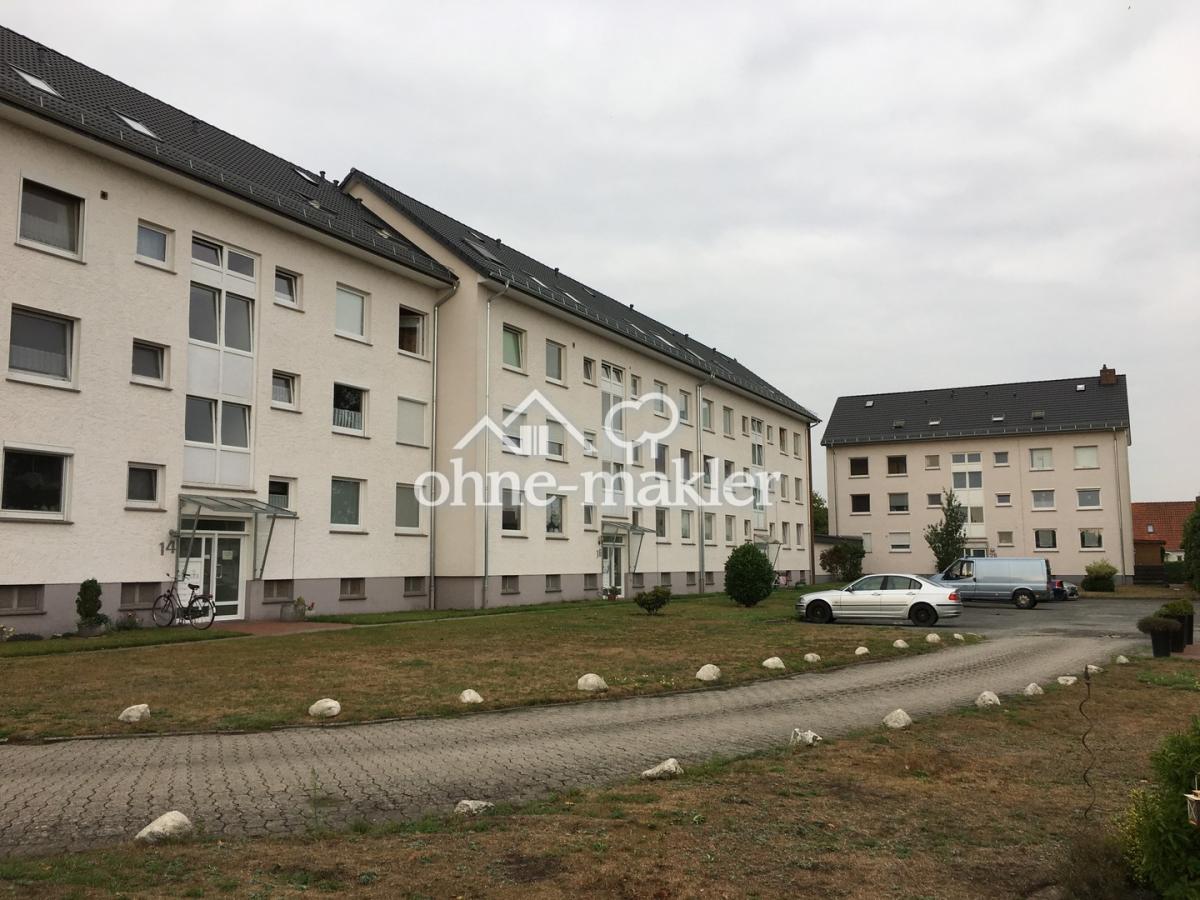 Wohnanlage vom Parkplatz