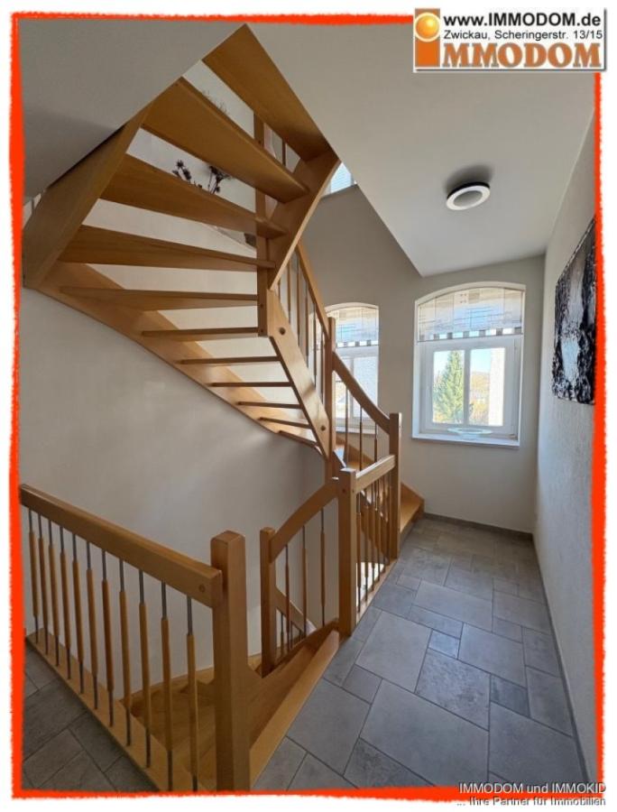 Treppe 1.OG zum DG