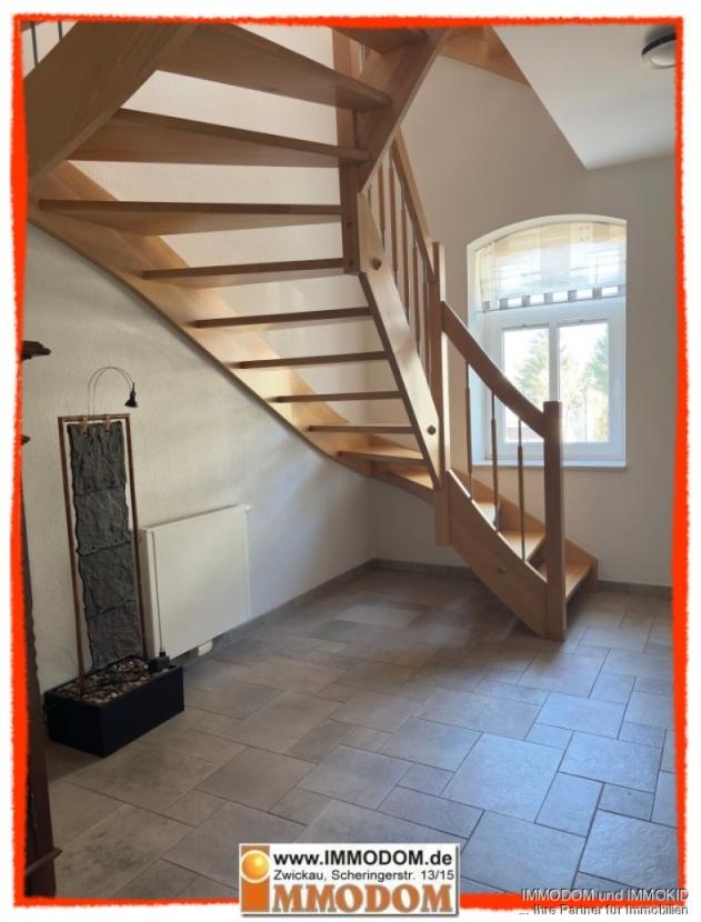 Treppe im EG zum 1.OG