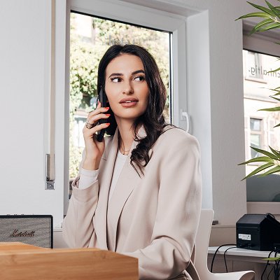 Sara Vukusic, Immobilienberaterin