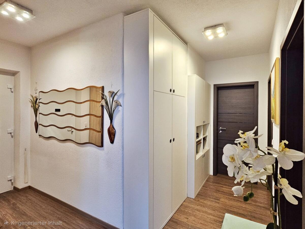 Wohnungsflur zum Bad/Schlafzimmer