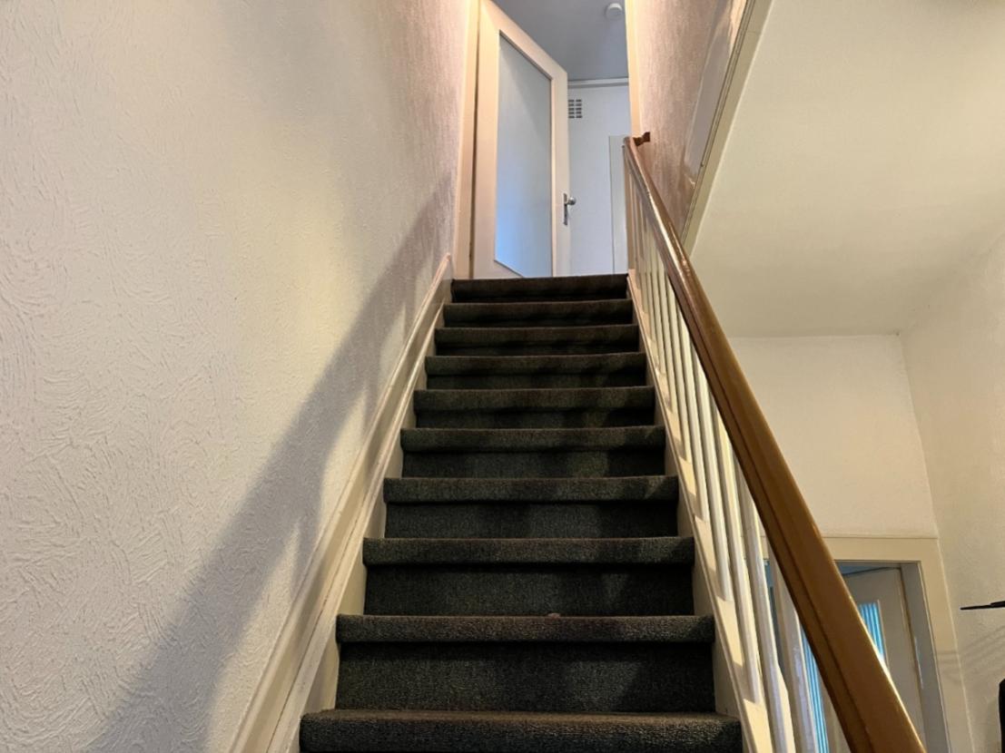 Treppe ins 1.OG 1