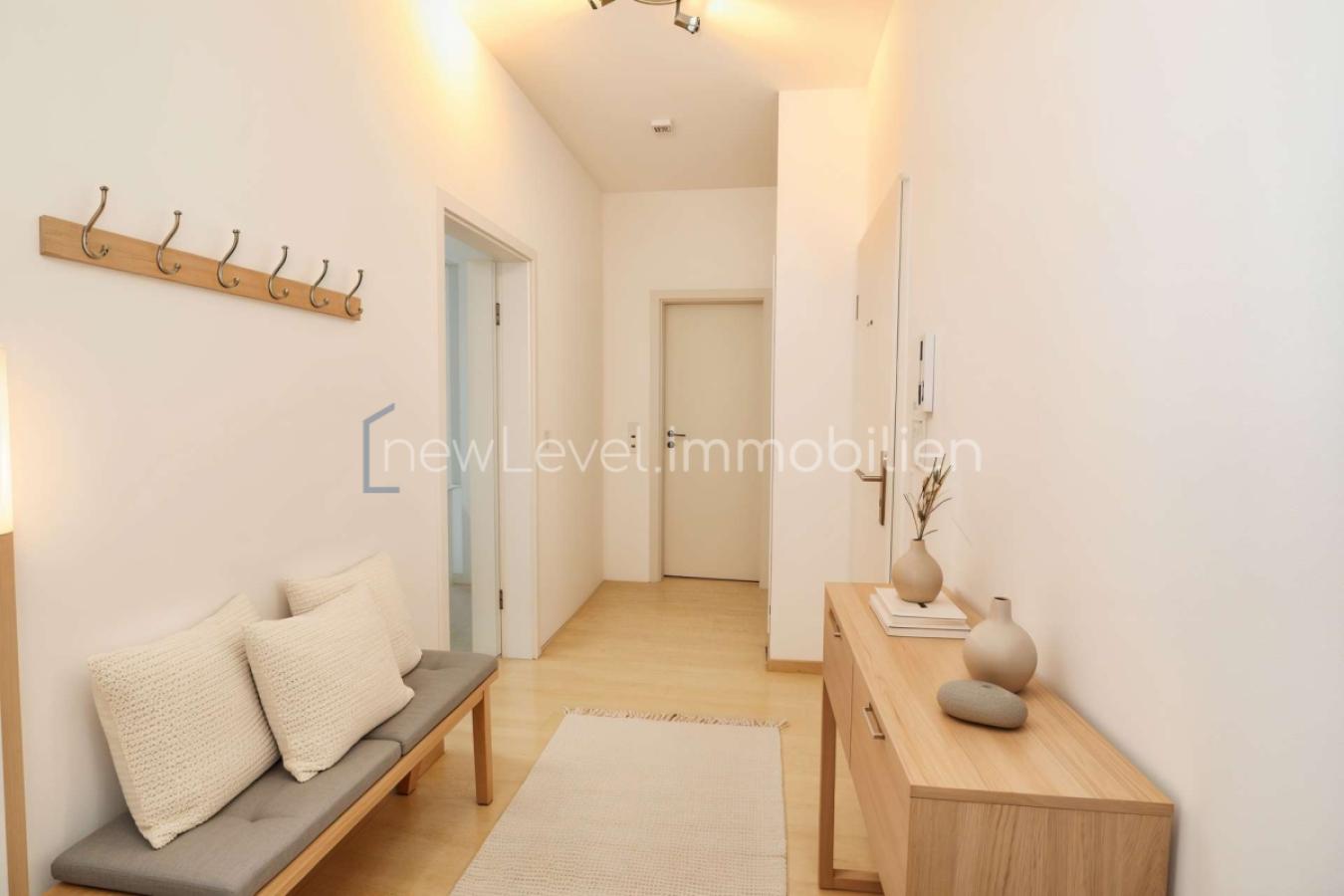 Flur mit Möbelvorschlag