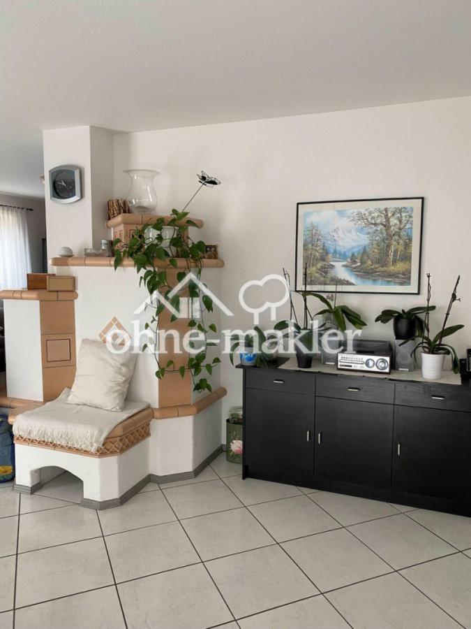 Wohnzimmer mit Kachelofen